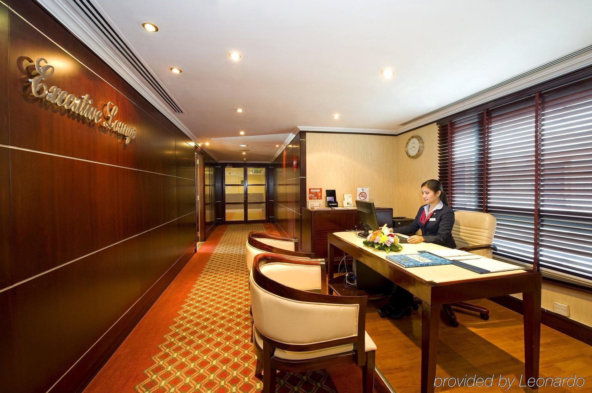 บัสทานเซนเตอร์แอนด์เรสซิเดนซ์ Aparthotel ดูไบ ภายนอก รูปภาพ