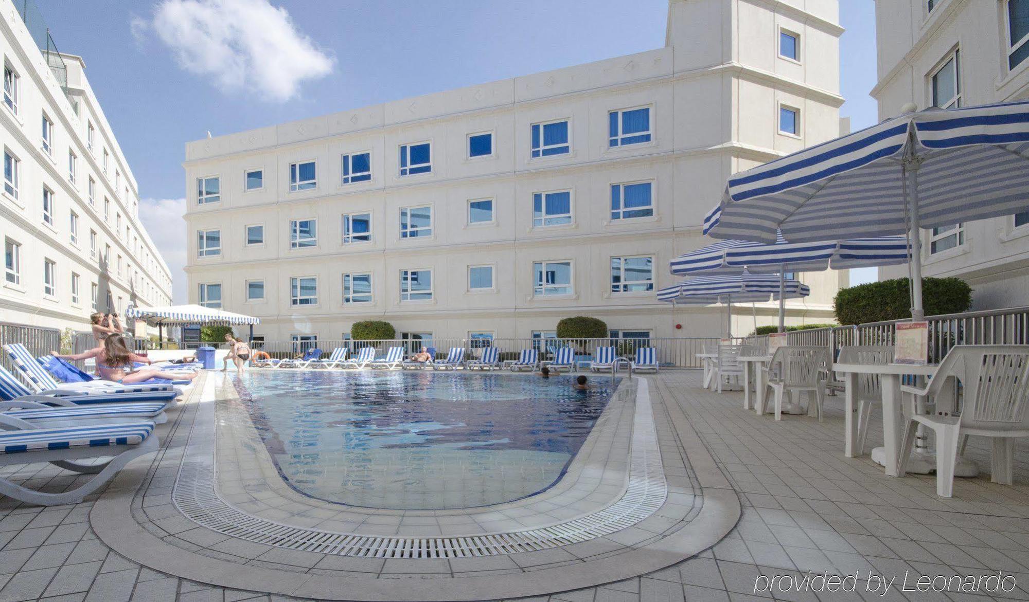 บัสทานเซนเตอร์แอนด์เรสซิเดนซ์ Aparthotel ดูไบ ภายนอก รูปภาพ